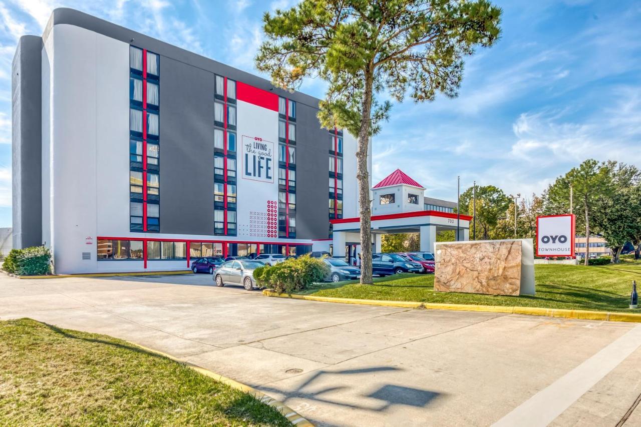 ホテル Oyo Townhouse Houston George Bush Intercontinental エクステリア 写真