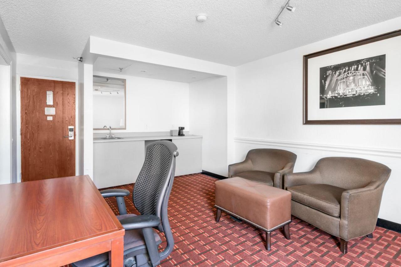 ホテル Oyo Townhouse Houston George Bush Intercontinental エクステリア 写真