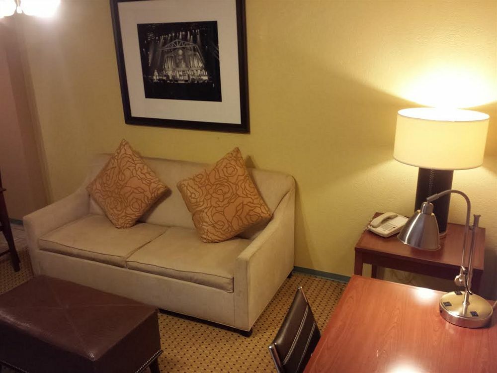 ホテル Oyo Townhouse Houston George Bush Intercontinental エクステリア 写真