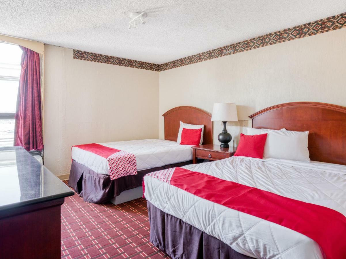 ホテル Oyo Townhouse Houston George Bush Intercontinental エクステリア 写真