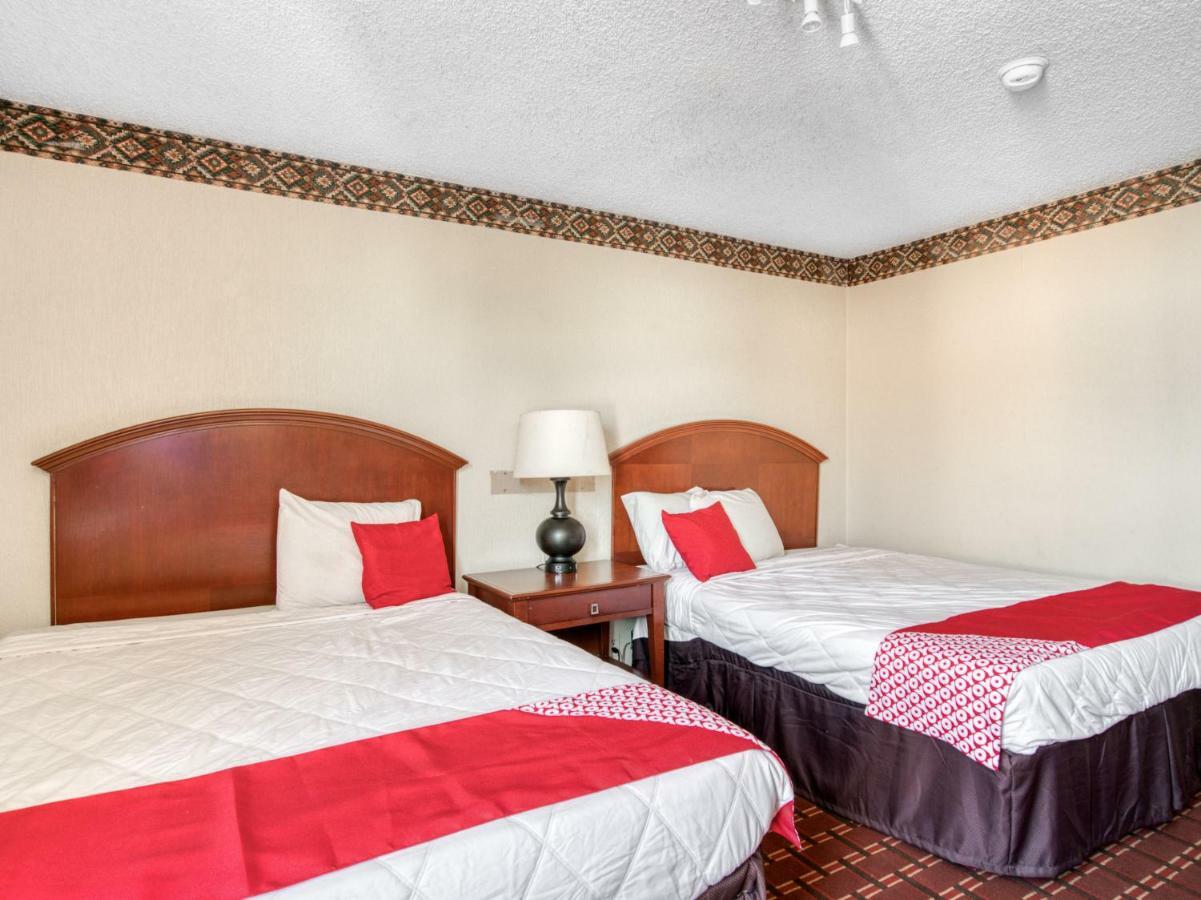 ホテル Oyo Townhouse Houston George Bush Intercontinental エクステリア 写真
