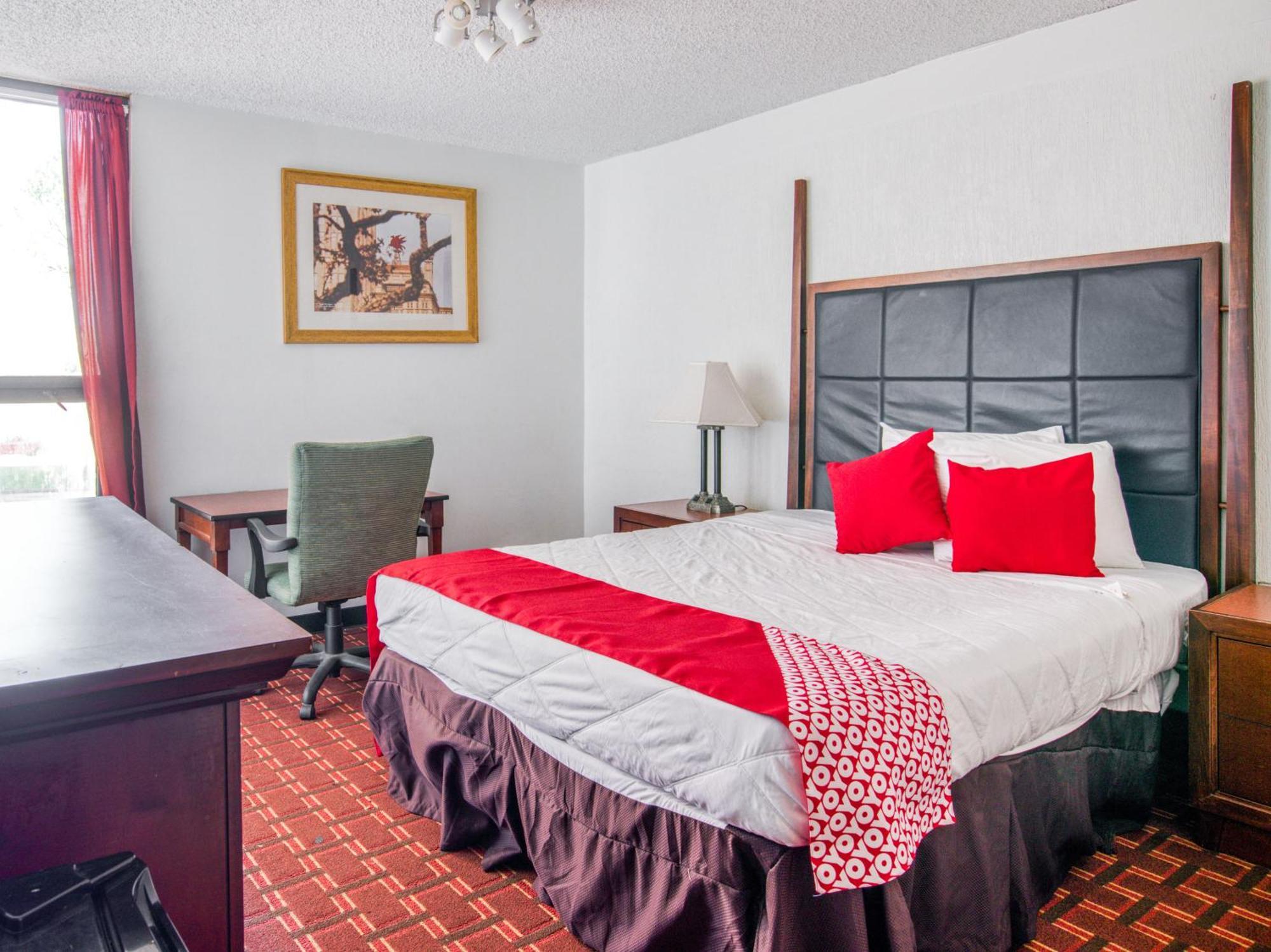 ホテル Oyo Townhouse Houston George Bush Intercontinental エクステリア 写真