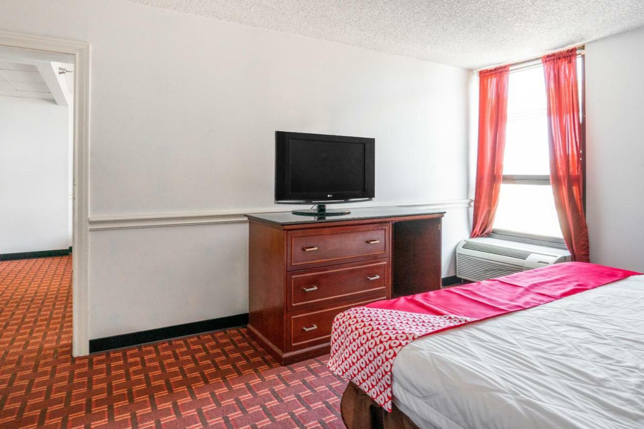 ホテル Oyo Townhouse Houston George Bush Intercontinental エクステリア 写真