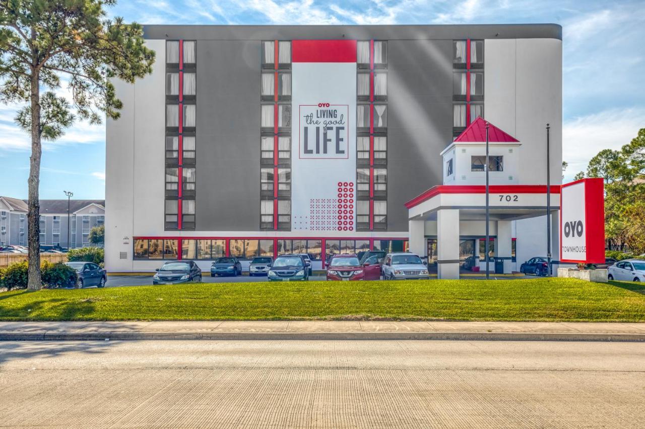 ホテル Oyo Townhouse Houston George Bush Intercontinental エクステリア 写真